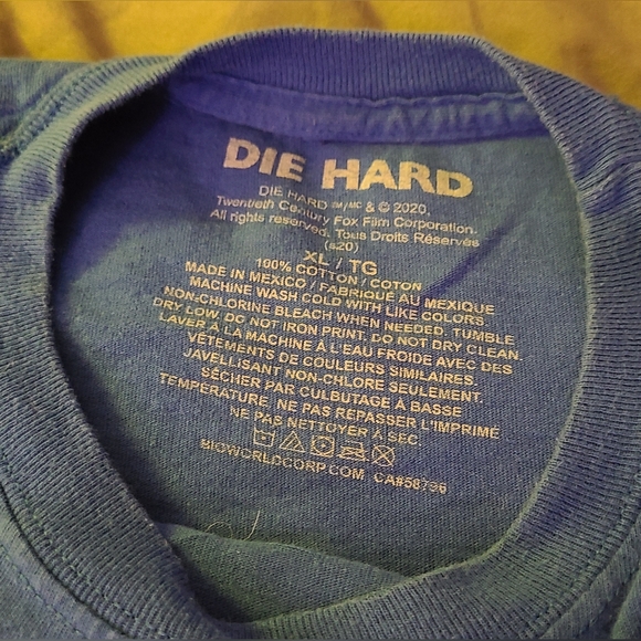 DIE HARD Movie Tee - Picture 4 of 4